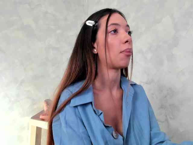 Laylakristal webcam