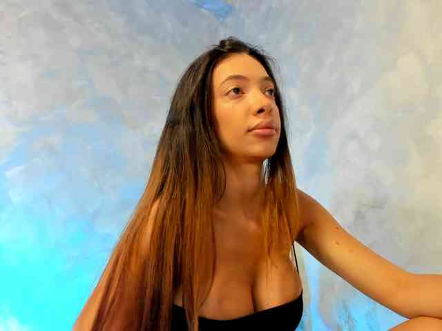 Laylakristal webcam