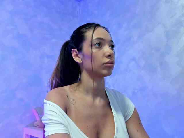 Laylakristal webcam