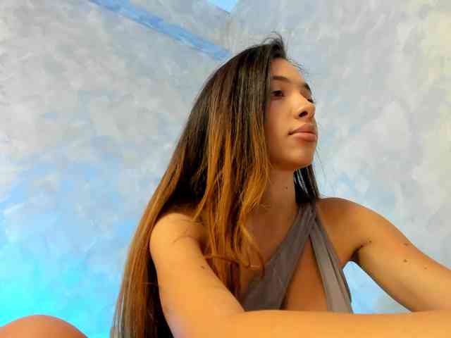 Laylakristal webcam