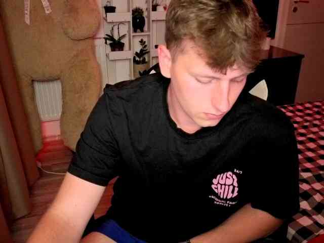 Adam19sub