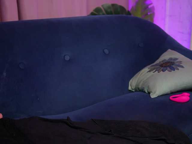 SoniaCoral live cam on BongaCams