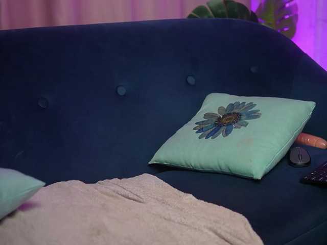 SoniaCoral live cam on BongaCams