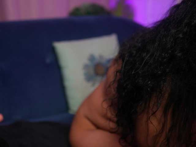 SoniaCoral live cam on BongaCams