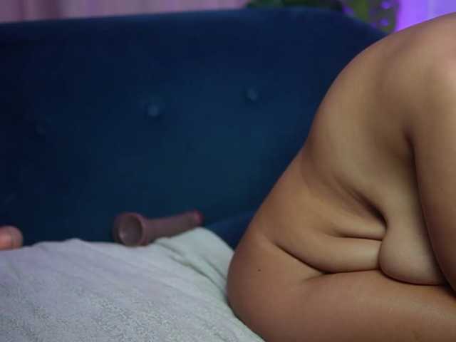 SoniaCoral, live now on BongaCams