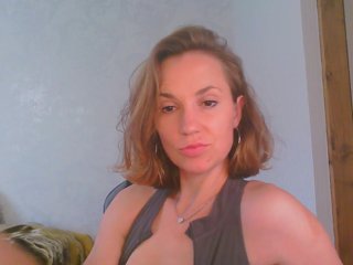 CristaQ Porn Show