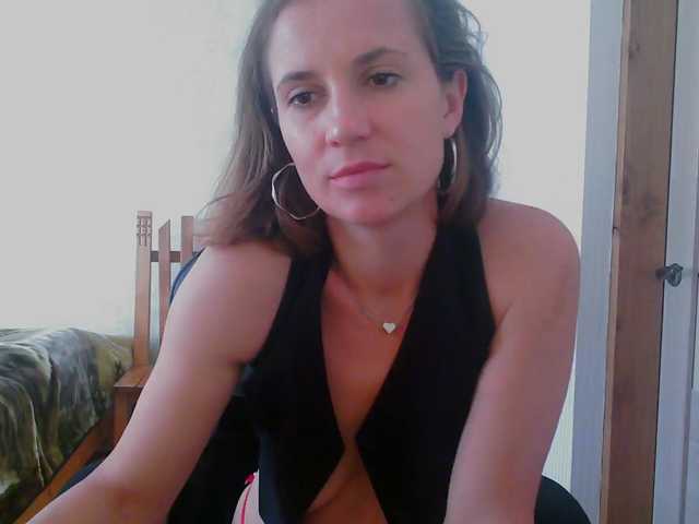 Aloonaa live cam on BongaCams