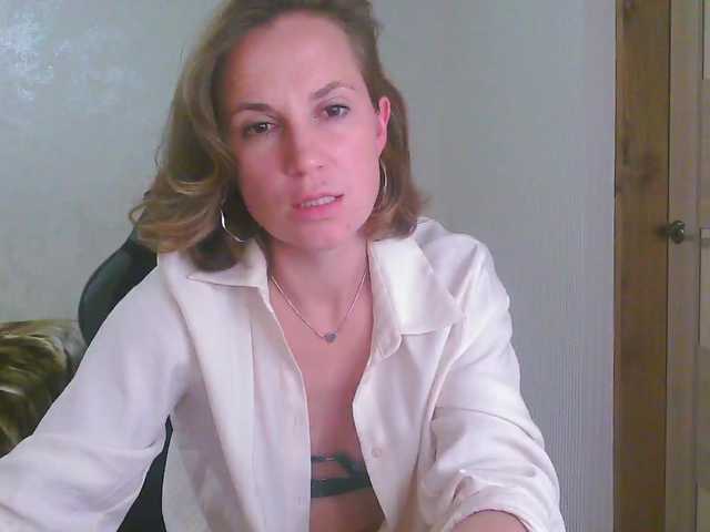 Aloonaa live cam on BongaCams