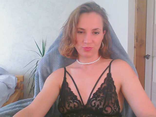 Aloonaa live cam