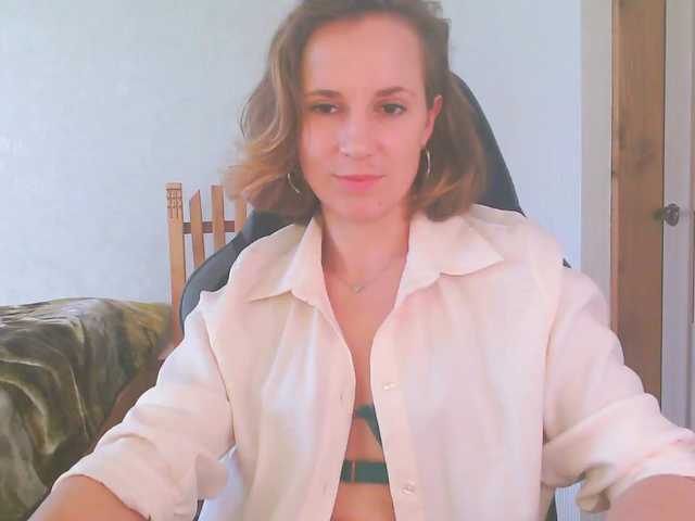 Aloonaa live cam on BongaCams