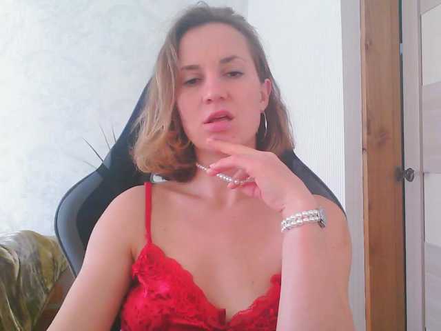 Aloonaa live cam on BongaCams