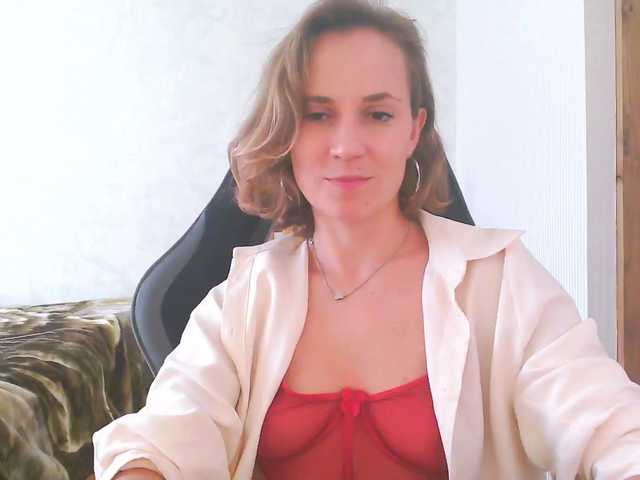 Aloonaa live cam on BongaCams