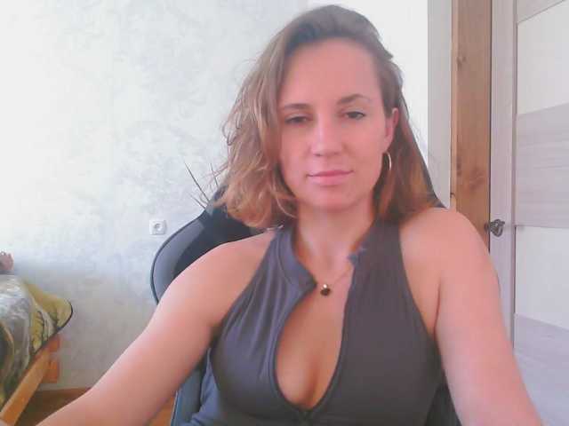 Aloonaa live cam on BongaCams