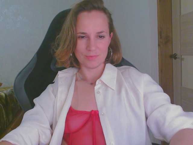 Aloonaa live cam on BongaCams
