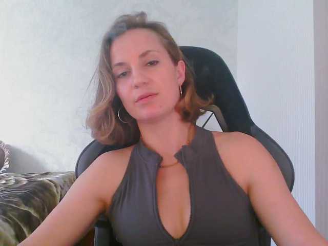 Aloonaa live cam on BongaCams