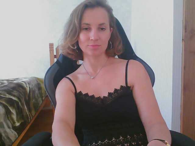 Aloonaa live cam