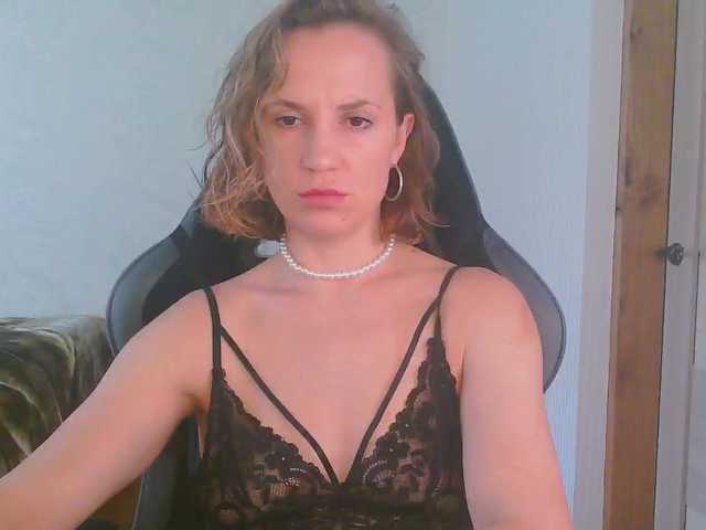 CristaQ live cam preview