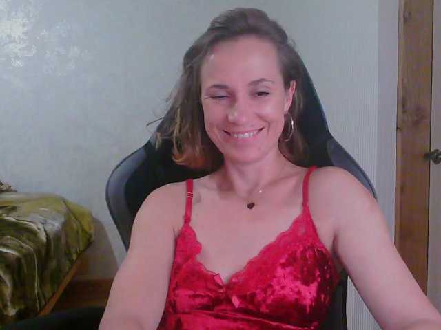 Aloonaa live cam on BongaCams