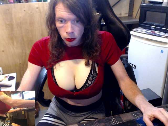 BritD live cam