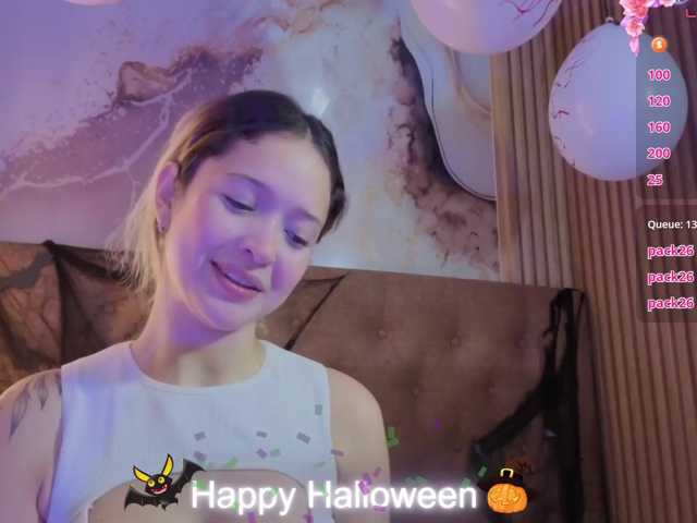 Sofiapalmer-tay live cam on BongaCams