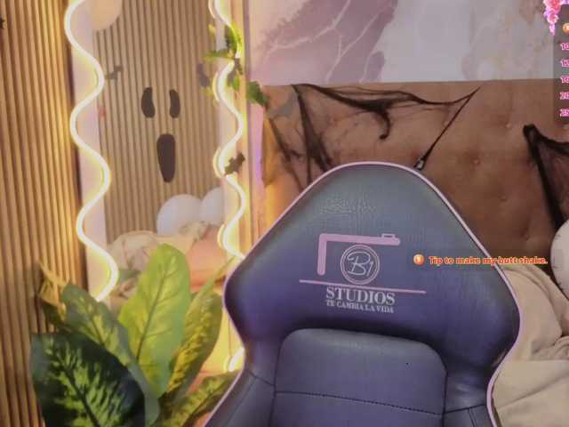 Sofiapalmer-tay live cam on BongaCams