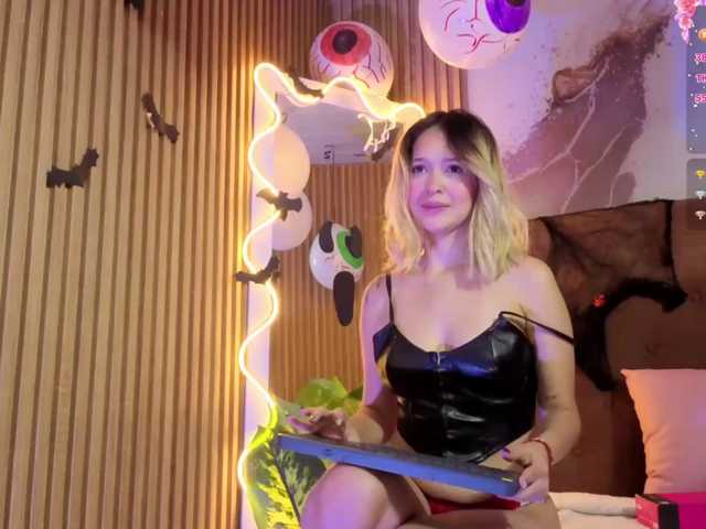 Sofiapalmer-tay