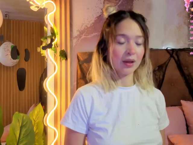 Sofiapalmer-tay live cam on BongaCams
