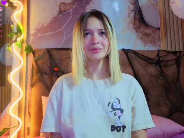 Sofiapalmer-tay live cam preview