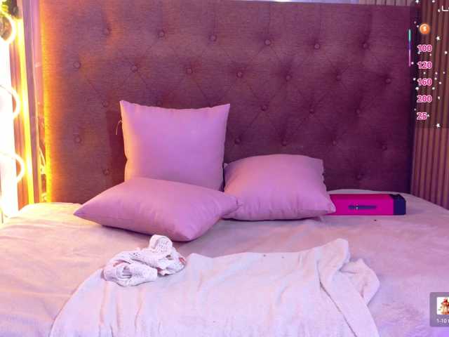 Sofiapalmer-tay live cam on BongaCams