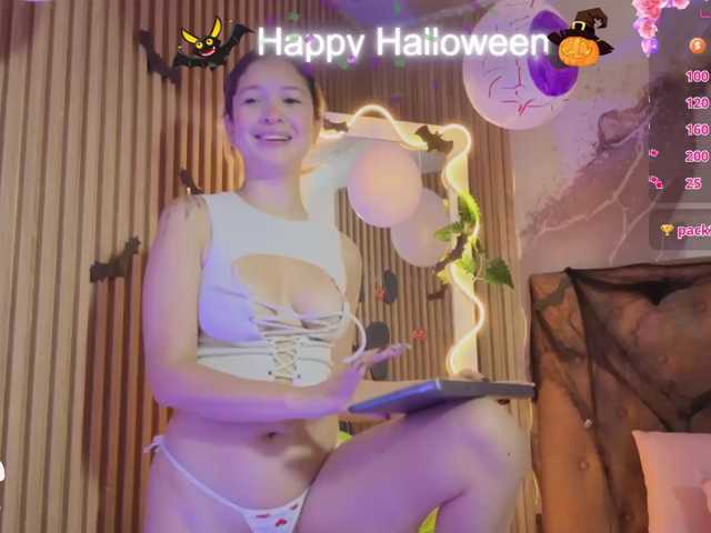 Sofiapalmer-tay live cam on BongaCams