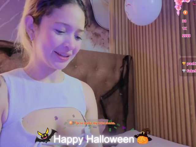 Sofiapalmer-tay live cam on BongaCams