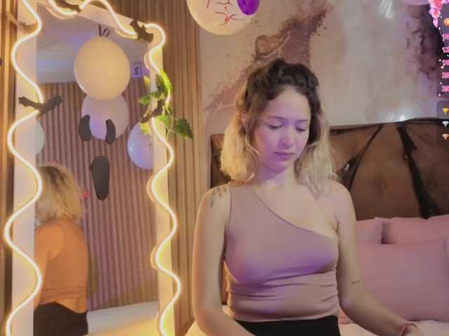 Sofiapalmer-tay live cam on BongaCams