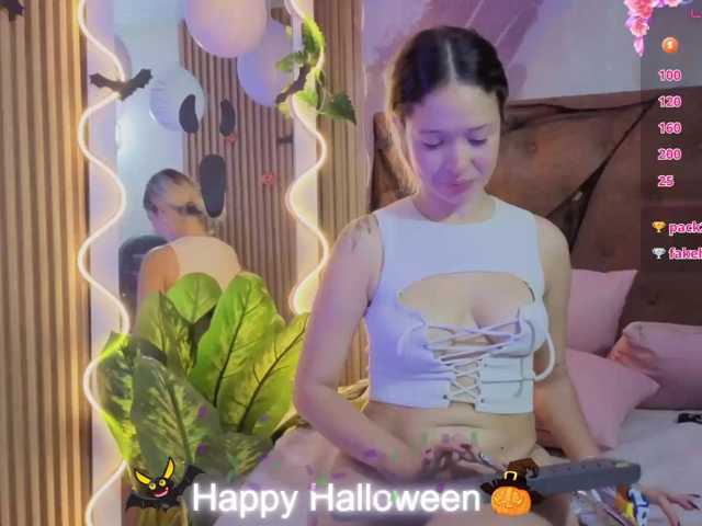Sofiapalmer-tay live cam on BongaCams