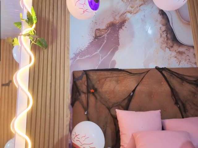 Sofiapalmer-tay live cam on BongaCams