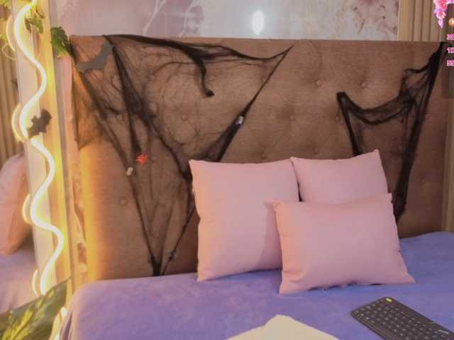 Sofiapalmer-tay live cam on BongaCams