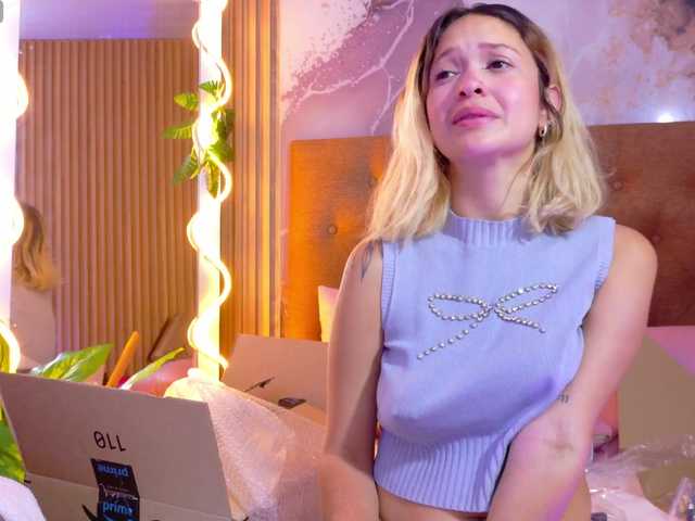 Sofiapalmer-tay live cam on BongaCams