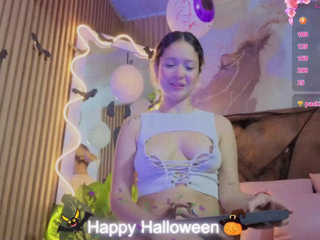 Sofiapalmer-tay live cam on BongaCams