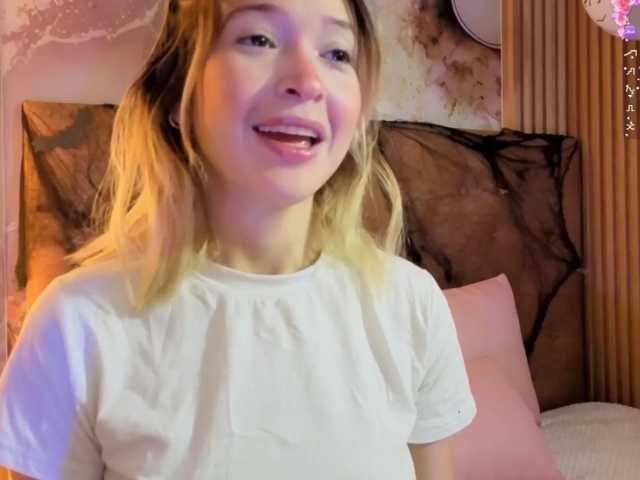 Sofiapalmer-tay live cam on BongaCams
