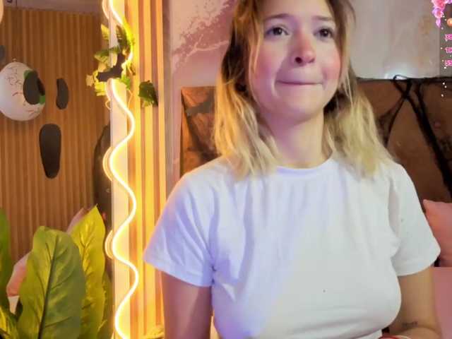 Sofiapalmer-tay live cam on BongaCams