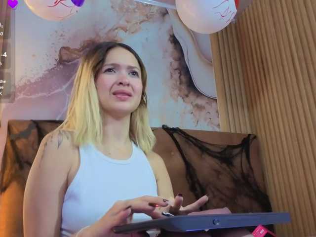 Sofiapalmer-tay live cam on BongaCams