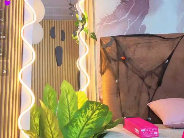 Sofiapalmer-tay live cam on BongaCams