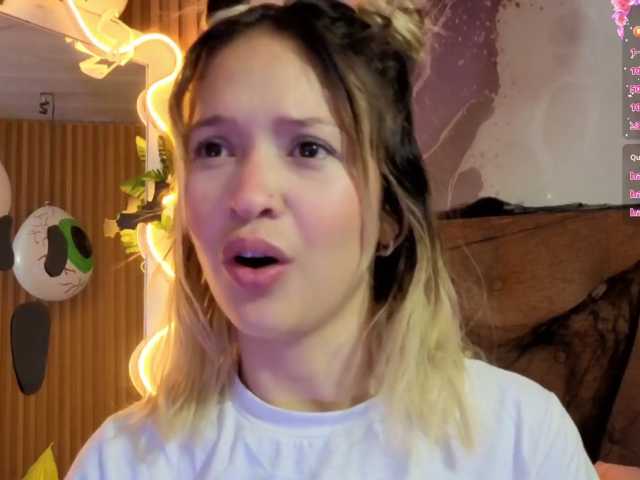 Sofiapalmer-tay live cam on BongaCams