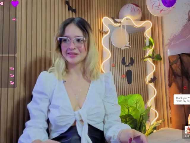 Sofiapalmer-tay live cam on BongaCams