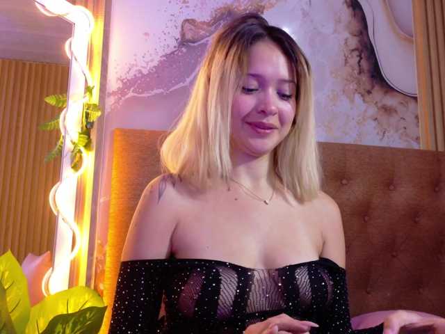 Sofiapalmer-tay live cam on BongaCams
