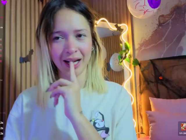 Sofiapalmer-tay live cam on BongaCams