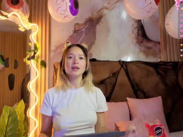 Sofiapalmer-tay live cam on BongaCams
