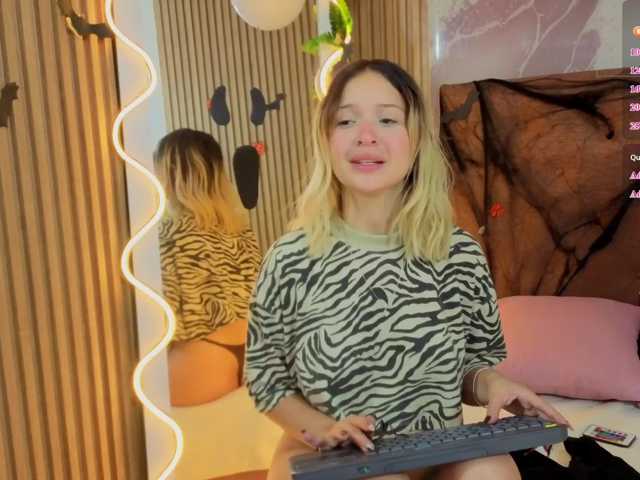 Sofiapalmer-tay live cam on BongaCams