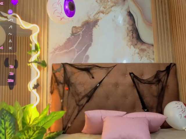 Sofiapalmer-tay live cam on BongaCams