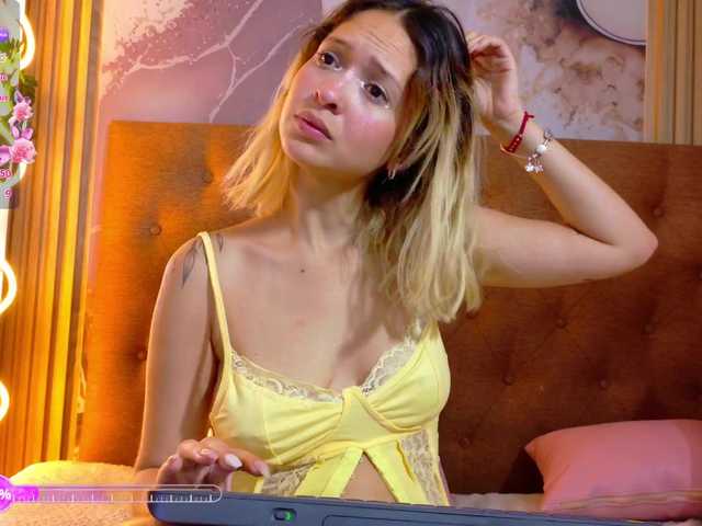 Sofiapalmer-tay