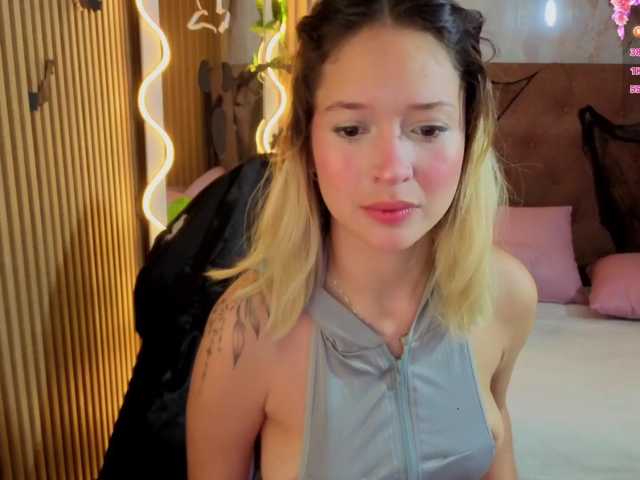 Sofiapalmer-tay live cam on BongaCams